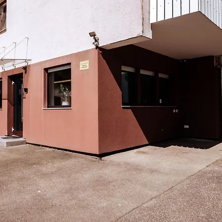 Apartment Porschenahe Ferienwohnung Fuer Klang-Liebhaber By Interhome * Stuttgart